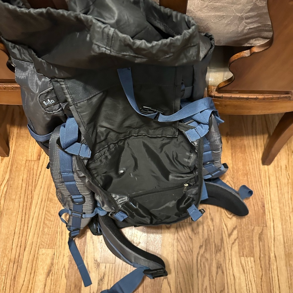 Travel Backpack - Picture 4 of 5
